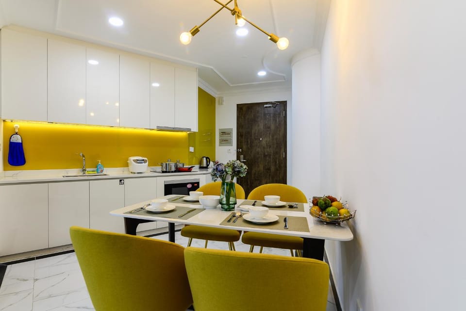 Kitchen or kitchenette, Living room, Seating area, Dining area, minibar, pet friendly, stove