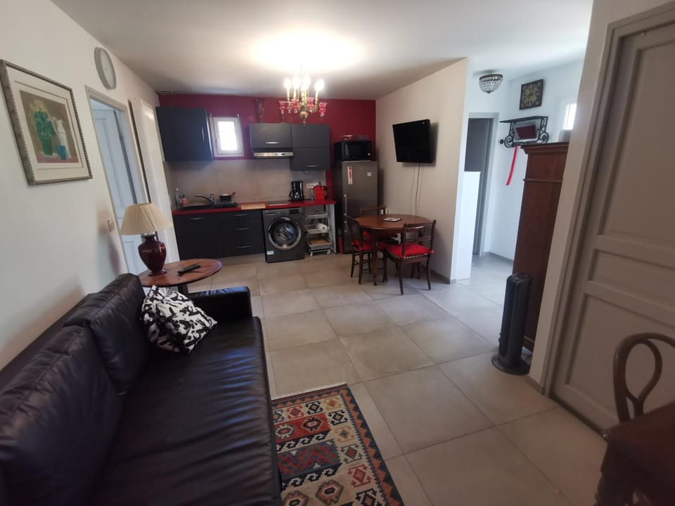 Appartement De 37 M² Apartment in Île-de-France