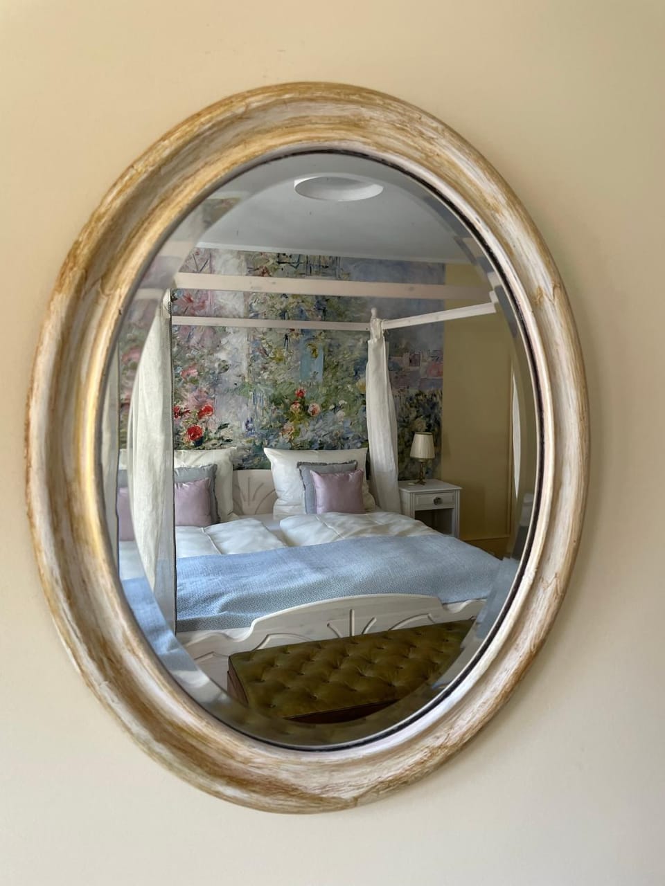 Decorative detail, Bedroom