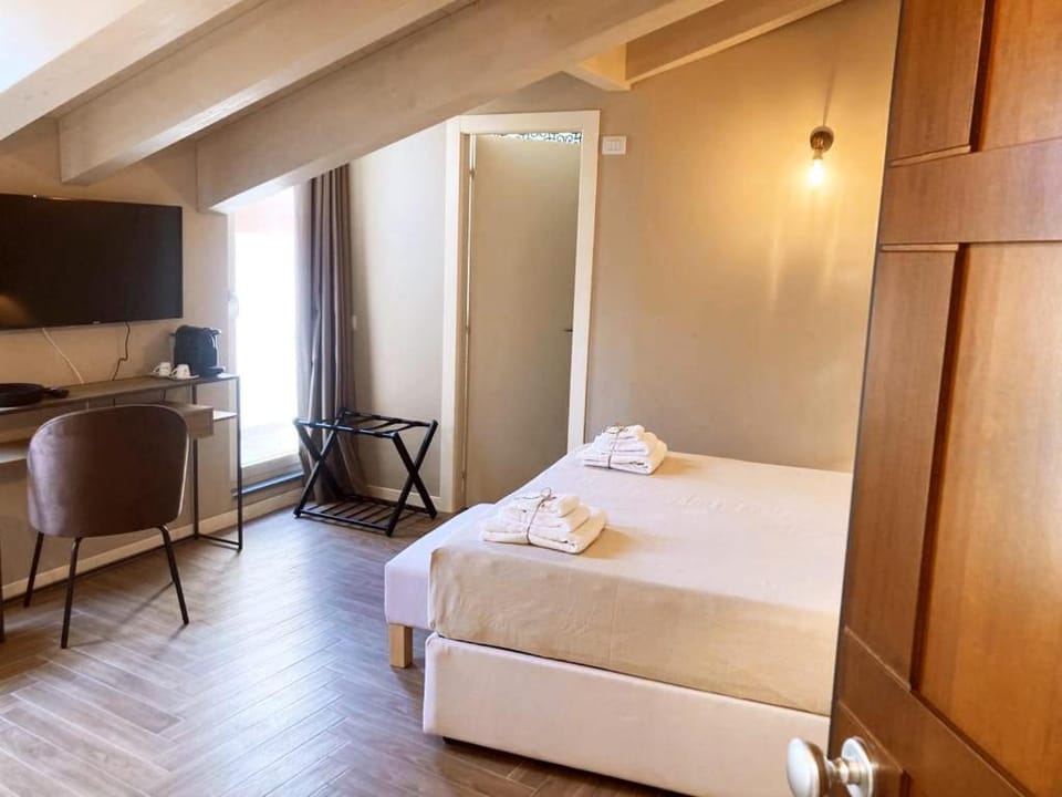 Gatto Bianco Rooms 42 Bed and Breakfast in Bergamo