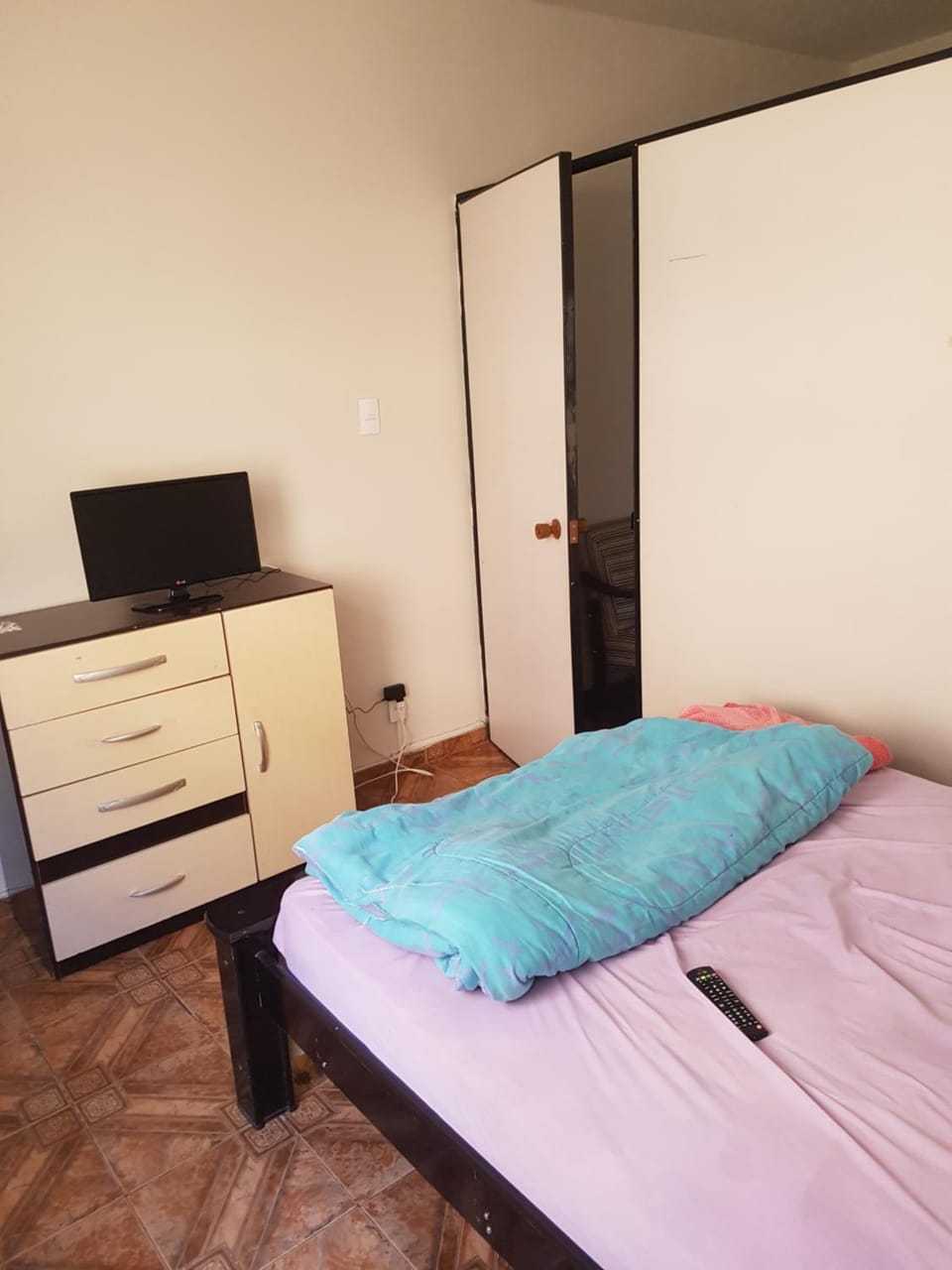 Kitnet no centro de nova friburgo com facilidades Apartment in Nova Friburgo