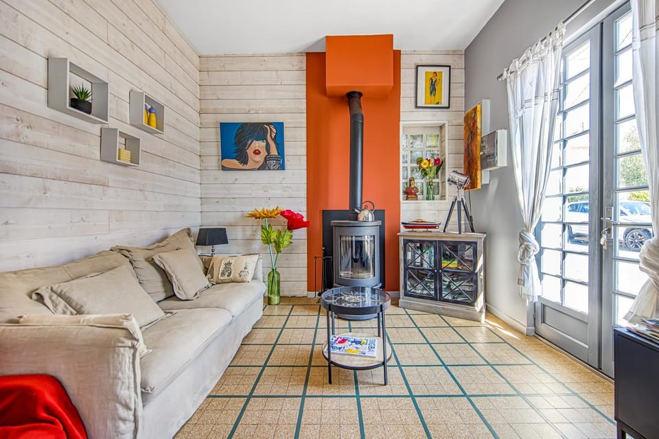 Property building, Living room