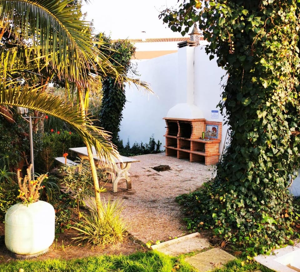 BBQ facilities, Garden
