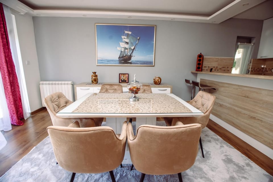 Montana House Njeguši House in Montenegro