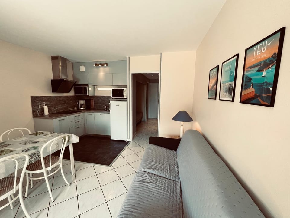 Living room, kitchen