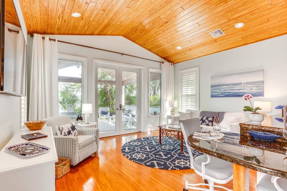 Waterfront Stuart Oasis w/ Hot Tub & Dock! House in Stuart