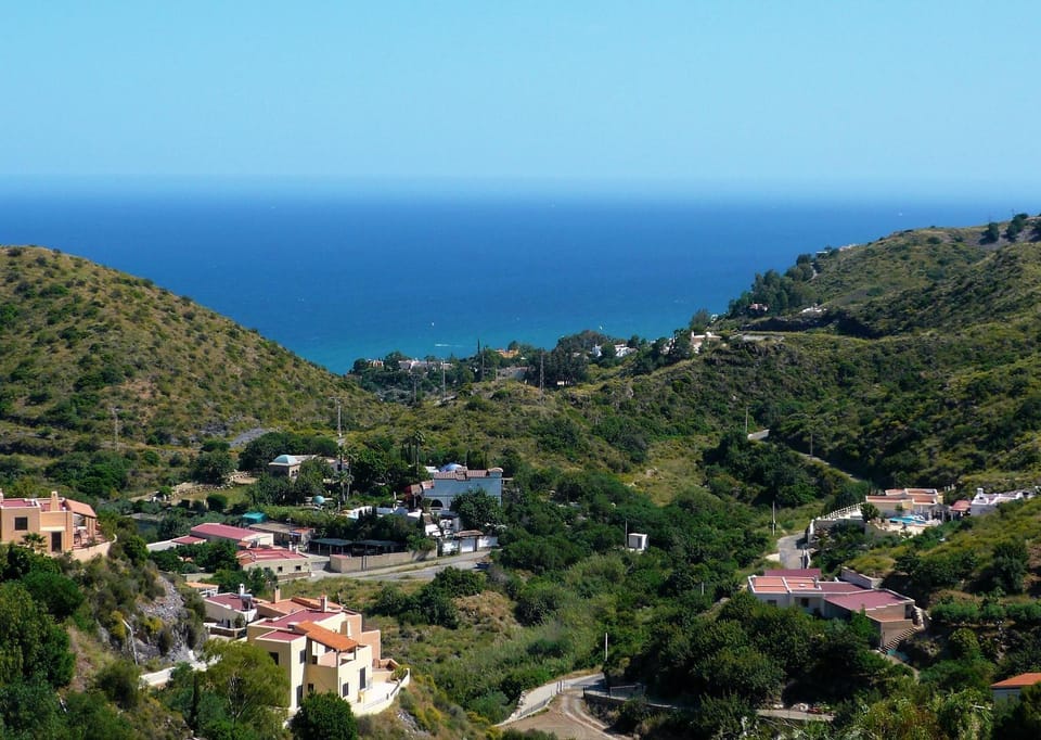 Neighbourhood, Natural landscape, Mountain view, Sea view