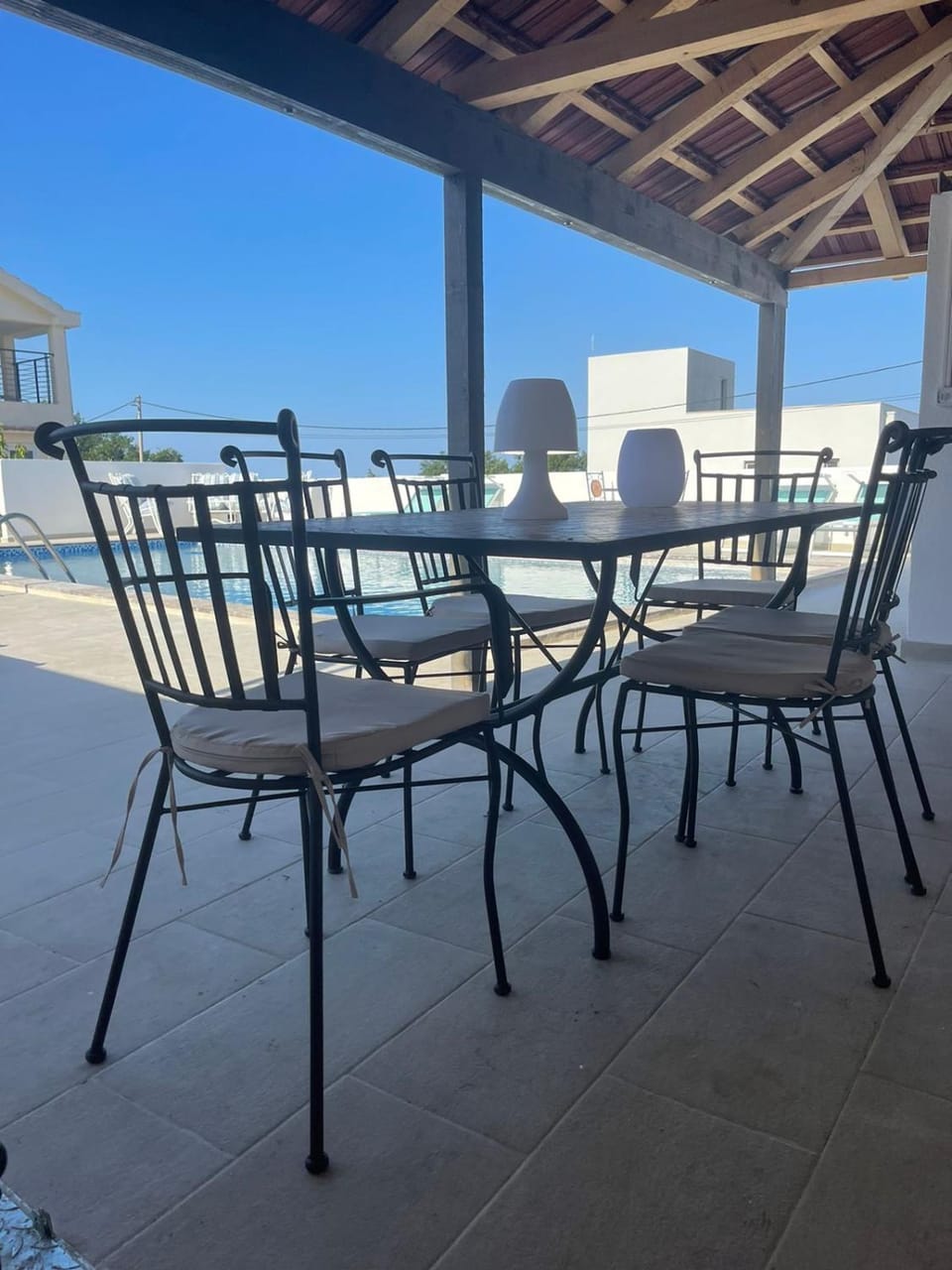 Seating area