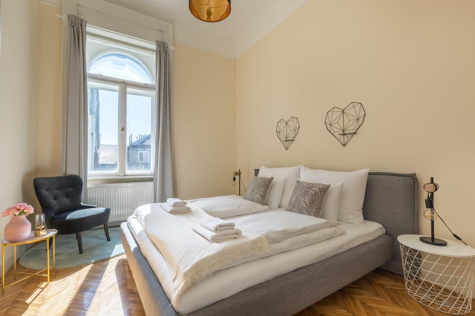 Bed, Bedroom, City view