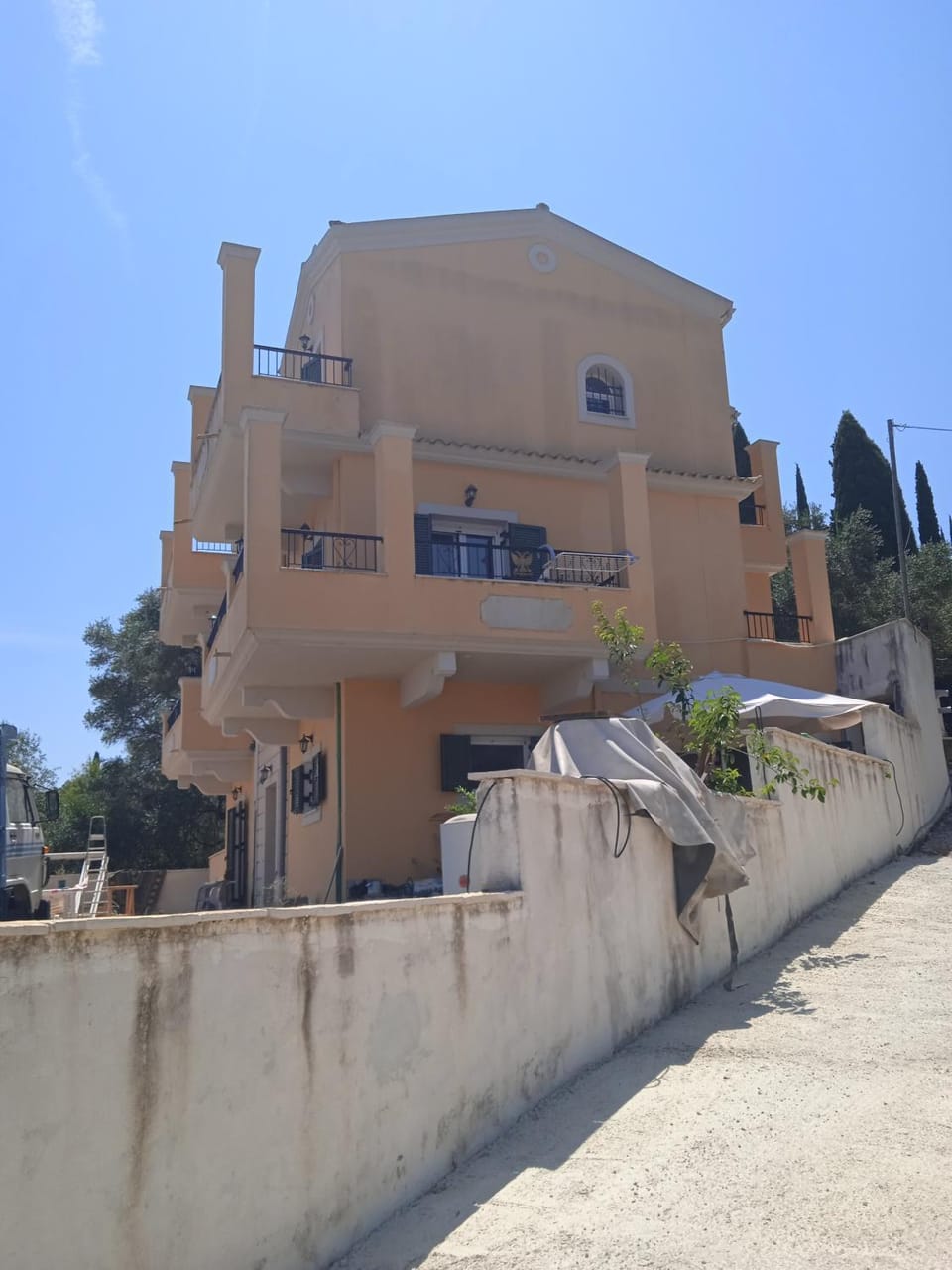 Ligeris house 1 in Agioi Deka House in Corfu, Greece