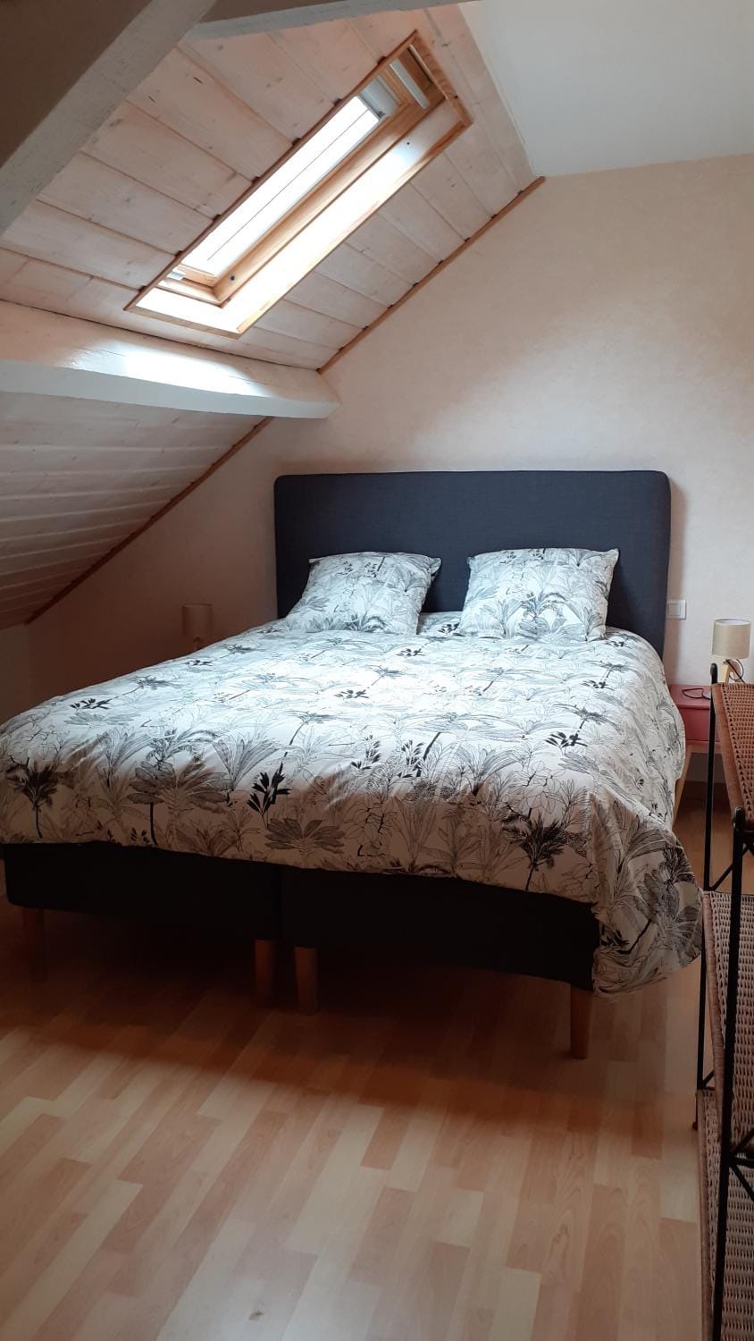 Bed, Bedroom