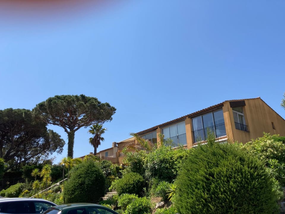 Appartement vue mer golfe de Saint-Tropez Apartment in Gassin