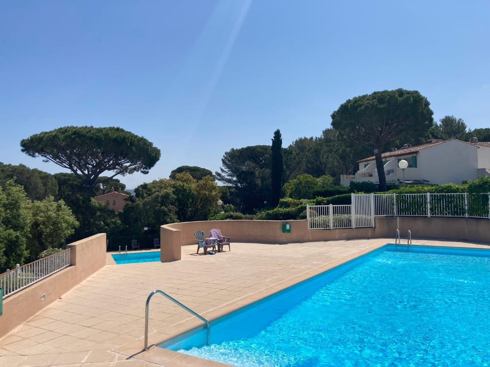 Appartement vue mer golfe de Saint-Tropez Apartment in Gassin