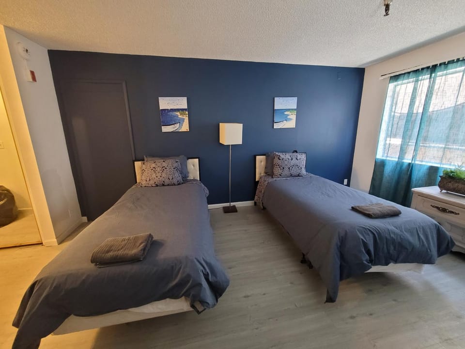 (A12) Lovely Spacious Double Bed Studio Hotel in Beverly Hills
