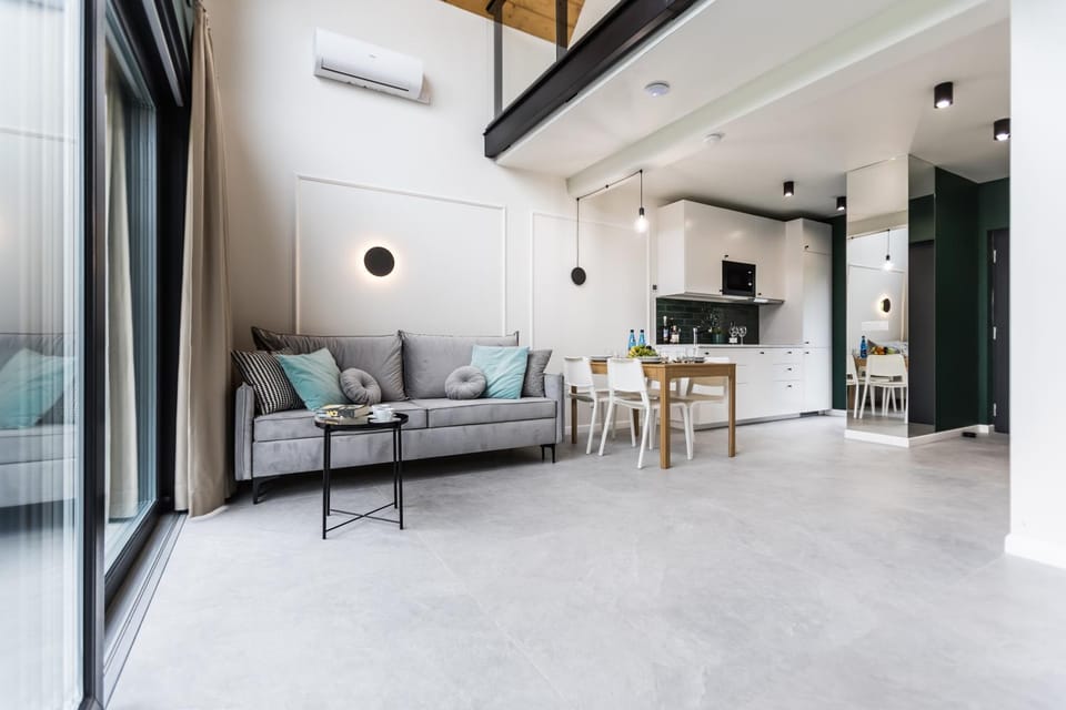 Kitchen or kitchenette, Living room, Seating area, Dining area