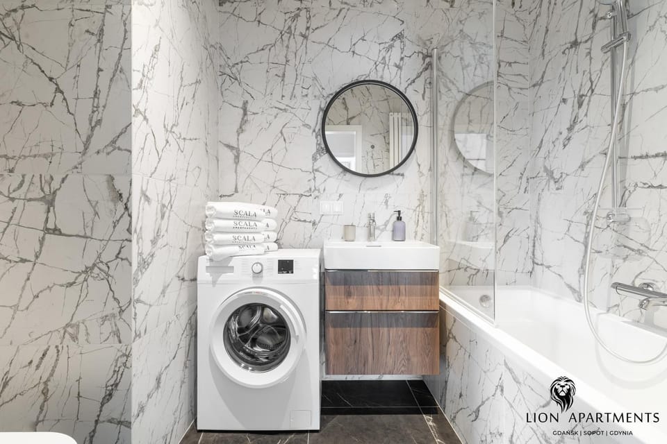 Bathroom, Bath, washing machine