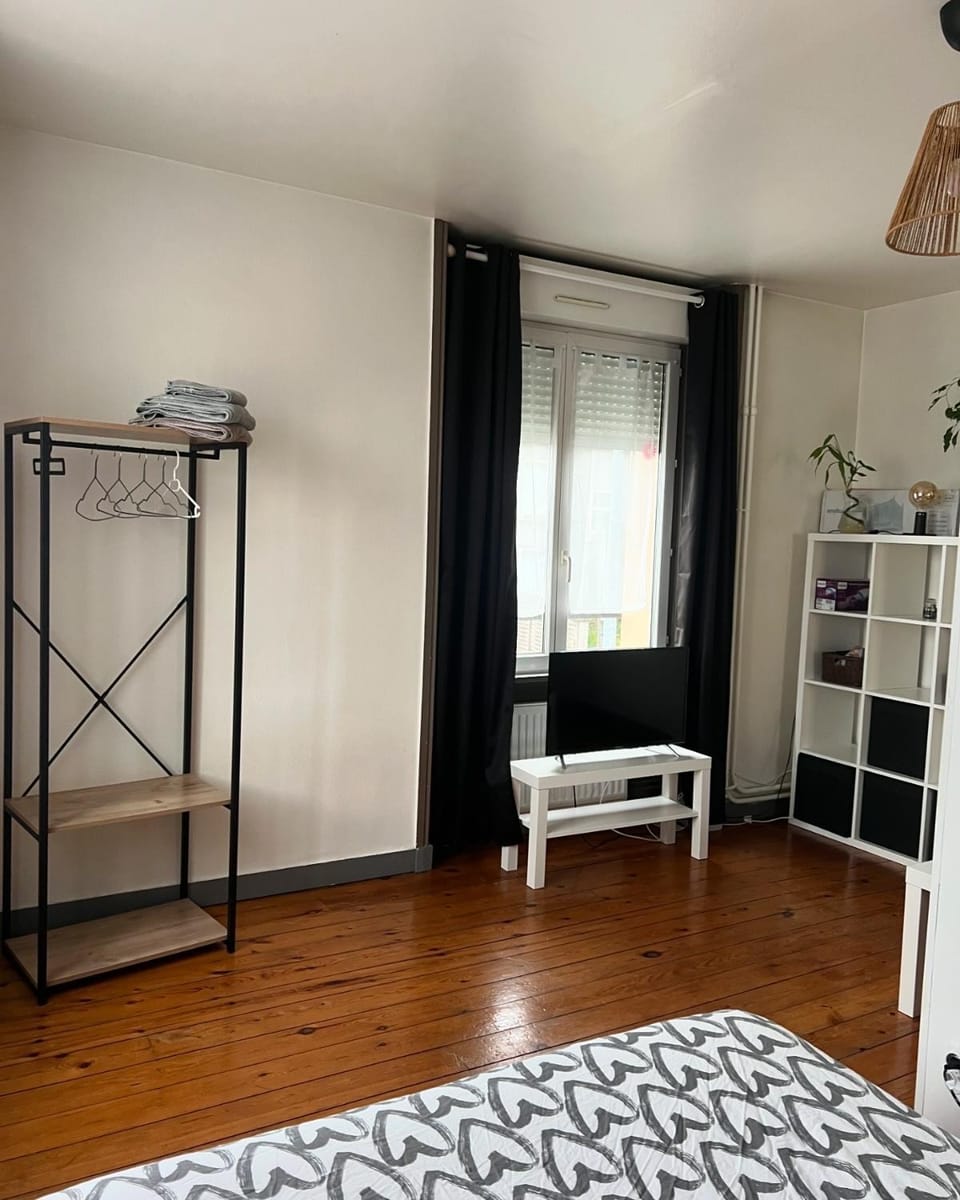Très joli T1 à Lambezellec avec parking gratuit Apartment in Brest