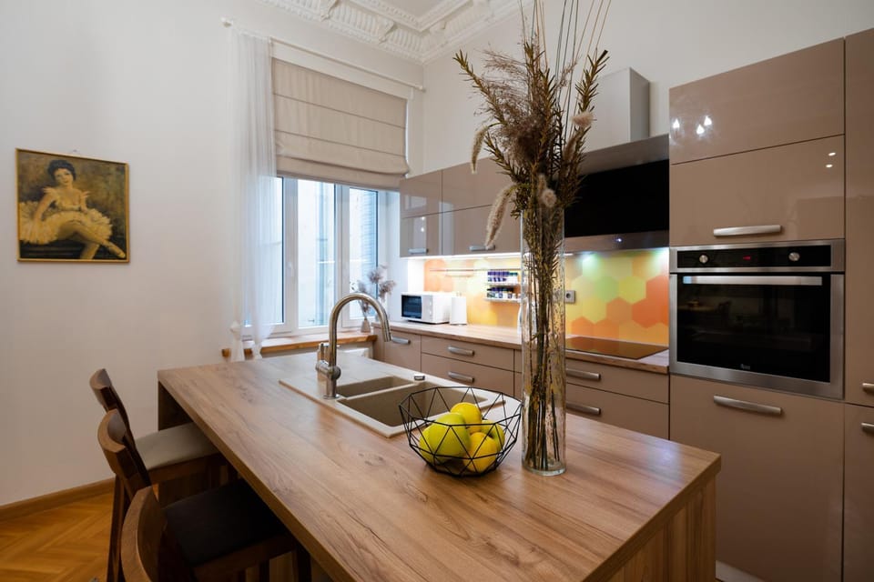 Old Riga Modern and Spacious 2 bedroom Apartment Apartment in Riga