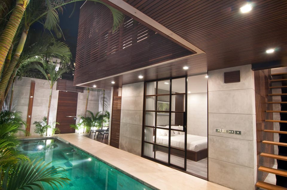 4BR Villa Kamis - Minggu Villas Seminyak Villa in Kuta