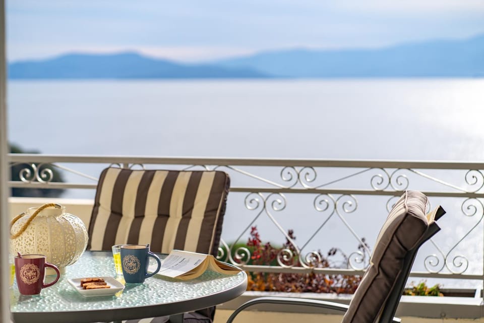 View (from property/room), Balcony/Terrace