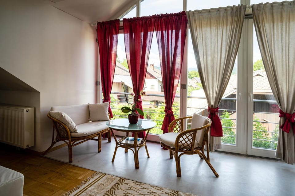 View (from property/room), Seating area