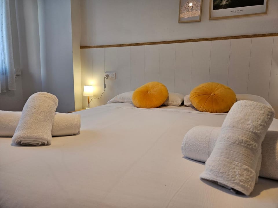 147A Apartamento La Arena 3 dormitorios by R2R Consulting Apartment in Gijón