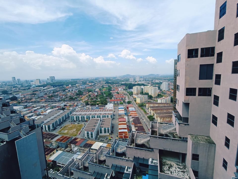 Property building, Day, Neighbourhood, City view, Street view