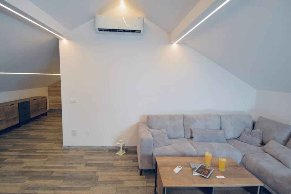 Living room, Seating area, air conditioner