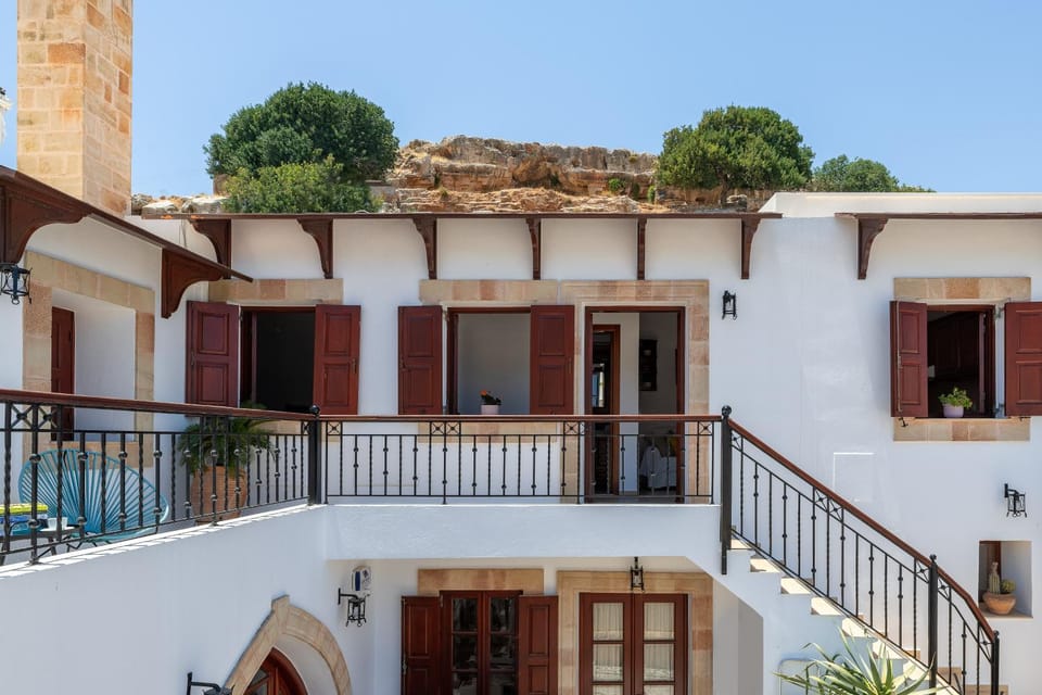 Property building, Balcony/Terrace