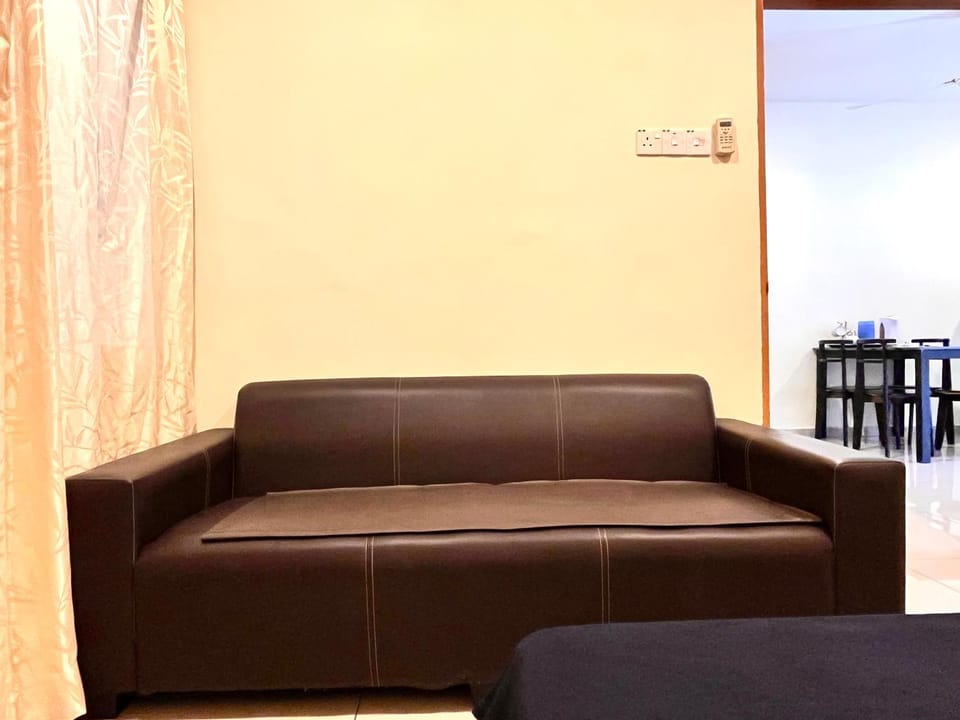 Seating area, Bedroom
