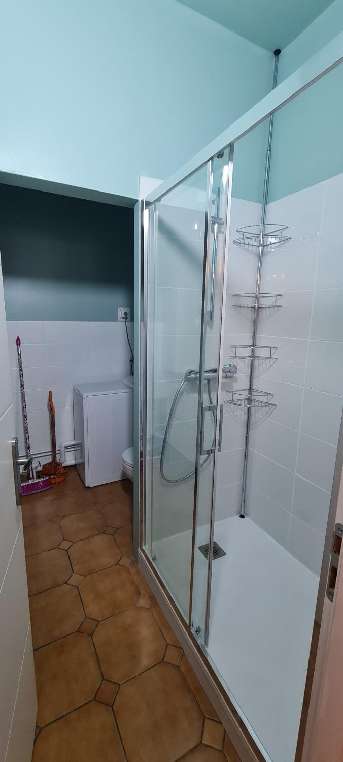 Shower, Bathroom