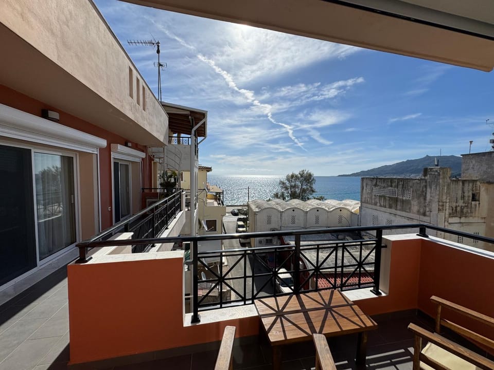 Arty Loft with Sea & City Views Apartment in Zakynthos