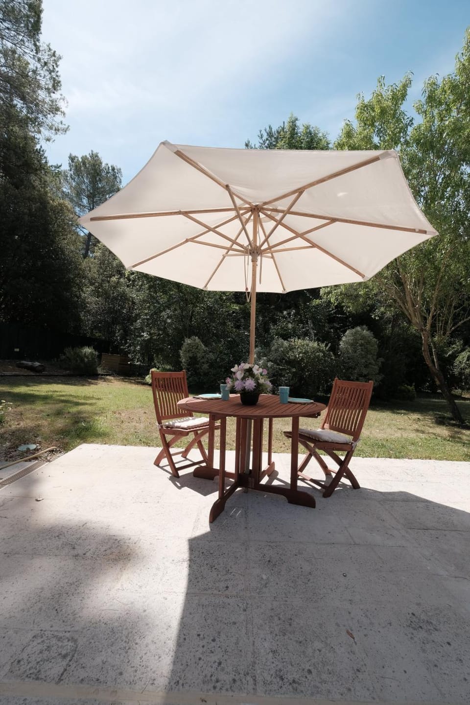 Natural landscape, Dining area, Swimming pool
