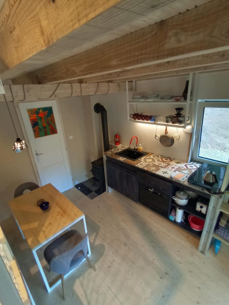 Kitchen or kitchenette