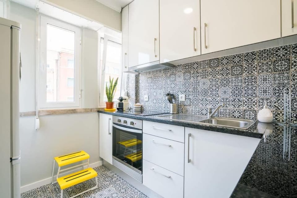 Fonte Luminosa - Great Location Apartment in Lisbon