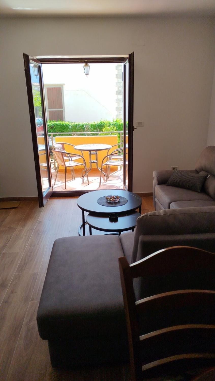 D apartment Apartment in Dobrota