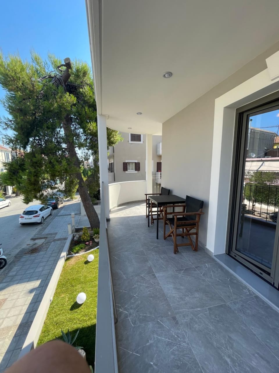 Facade/entrance, Balcony/Terrace