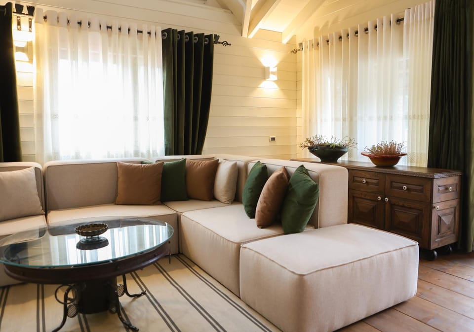 Designer Villa Voskopoje Villa in North Macedonia