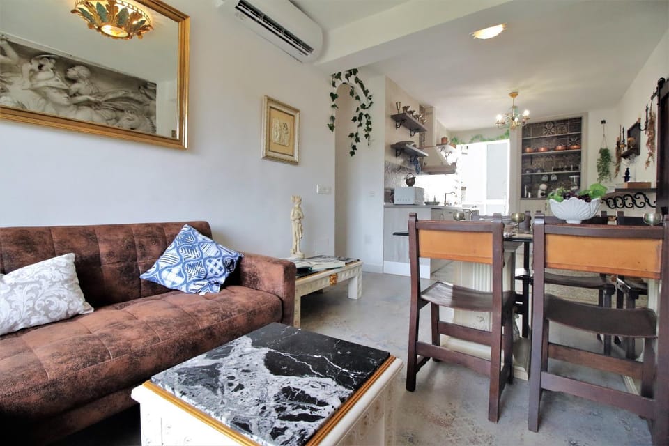 Living room, kitchen