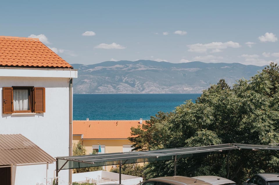 Balcony/Terrace, Mountain view, Sea view
