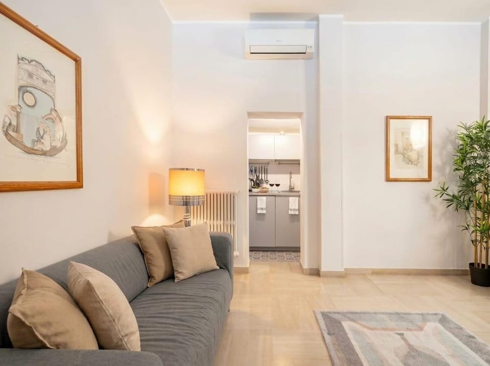 Penthouse in the heart of Bari with terrace Apartment in Bari