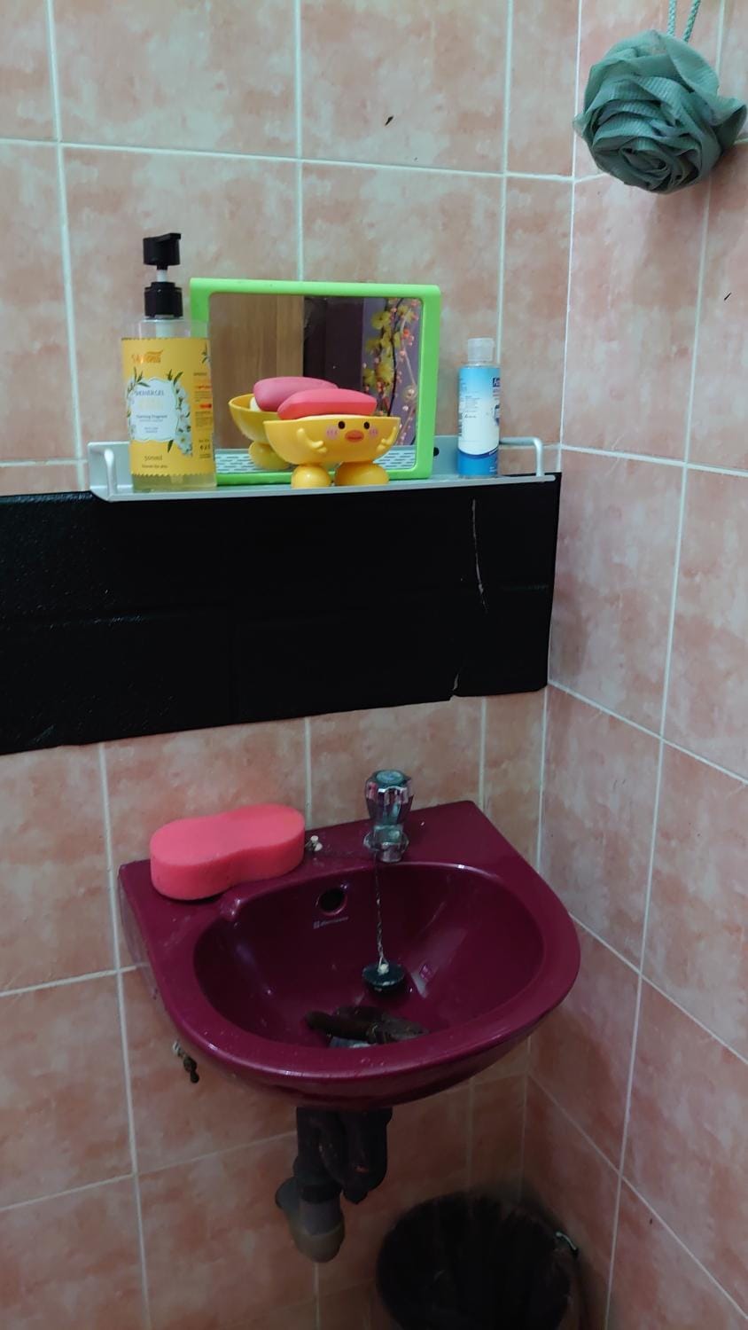 Bathroom, Internal: Not applicable to any particular room