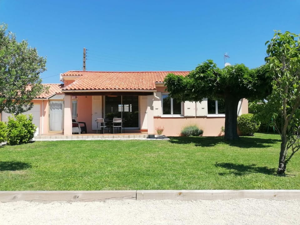 Gîte Les Demoiselles des Sorgues House in L'Isle-sur-la-Sorgue