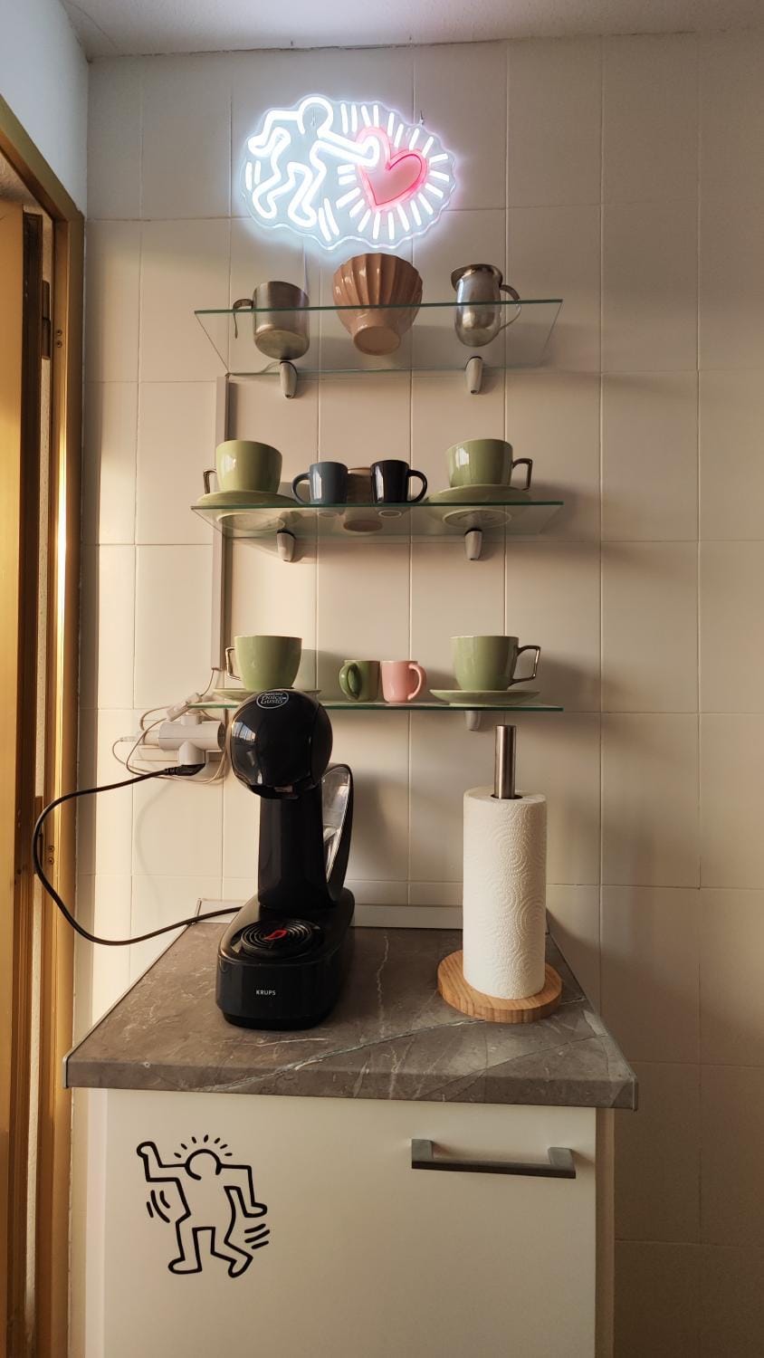 Coffee/tea facilities, Kitchen or kitchenette