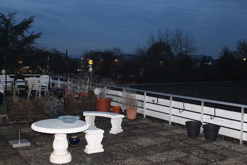 View (from property/room), Balcony/Terrace