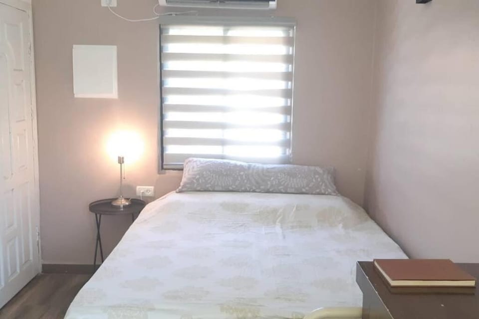 Private Swimming Pool ! דירת סטודיו קטנה עם בריכה פרטית Apartment in Jerusalem