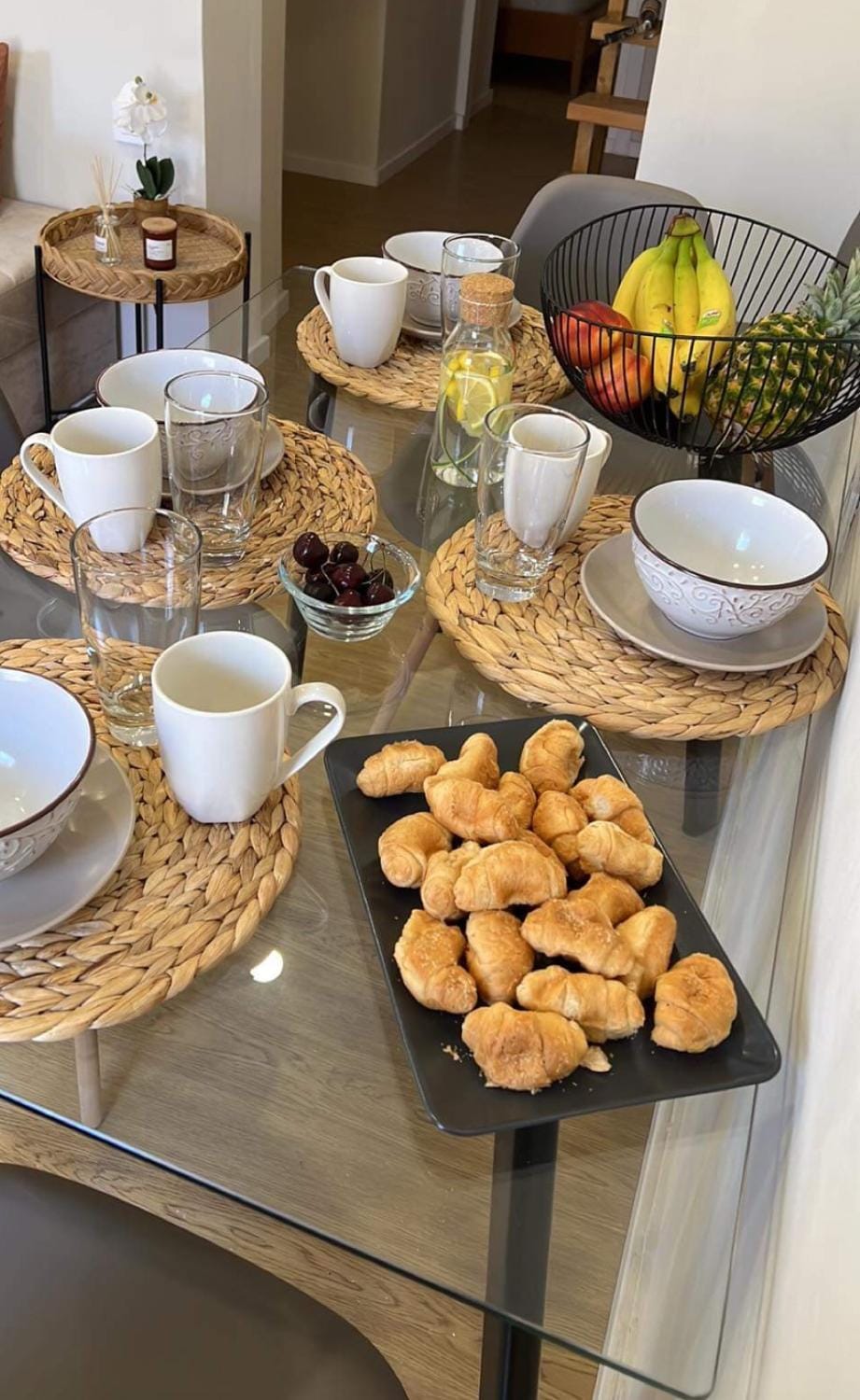 Food and drinks, Food, Breakfast, Continental breakfast, Drinks