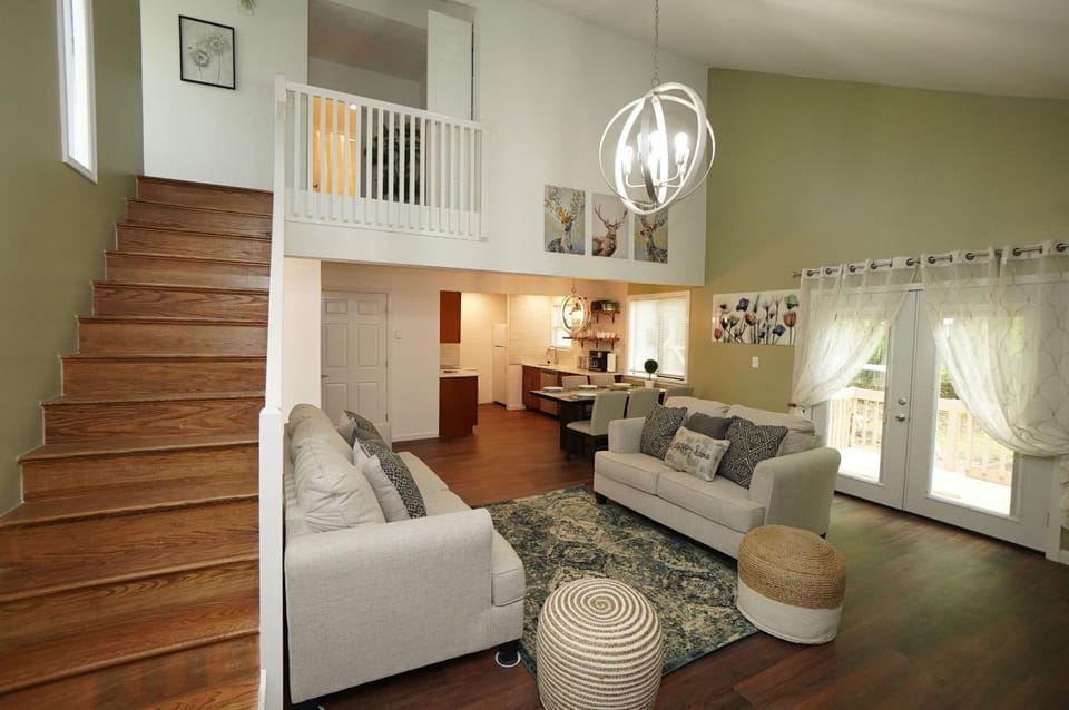 Living room, Seating area