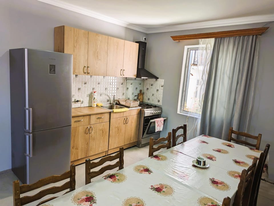 • UREKI • FAMILY & SEA • FREE WI-FI AND PARKING • House in Georgia