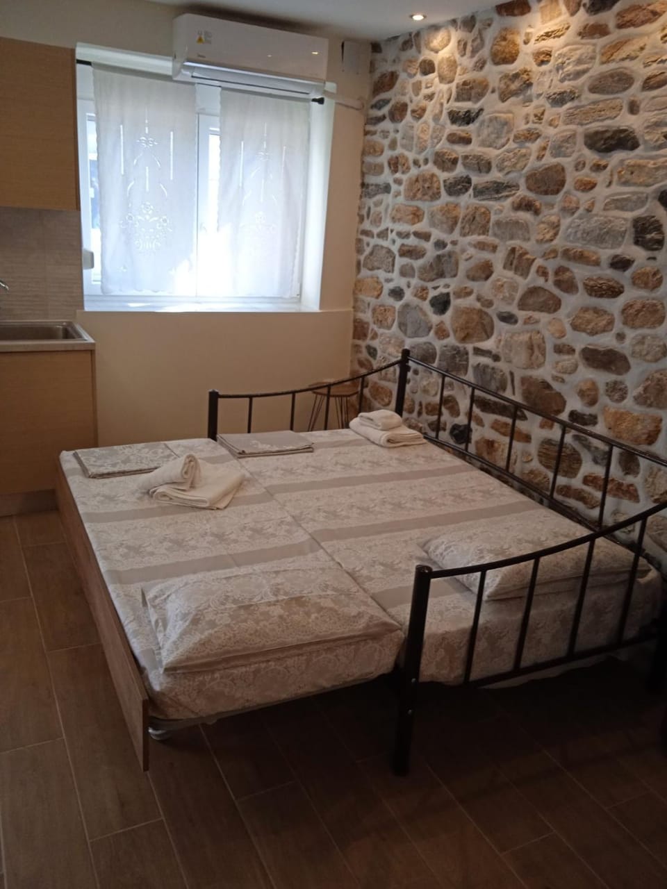 Marina's Apartments - White & Stone Apartment Apartment in Halkidiki